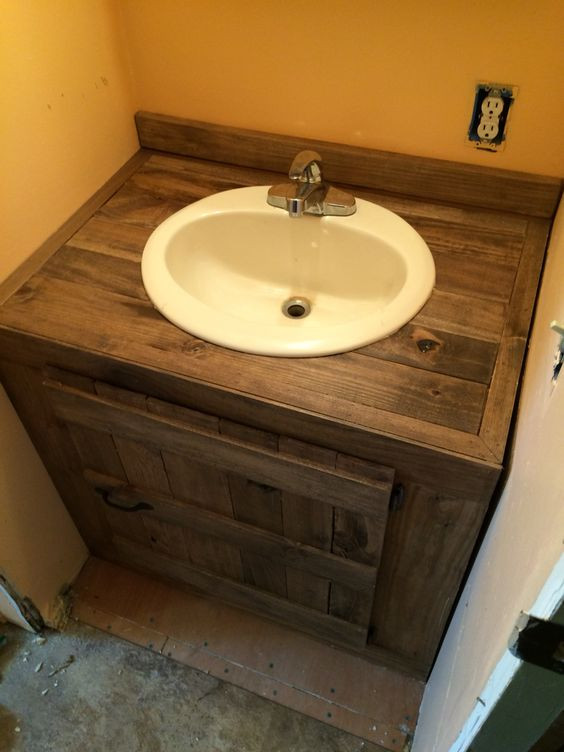Pallet Bathroom Vanity
 10 Awesome DIY Pallet Projects For The Bathroom