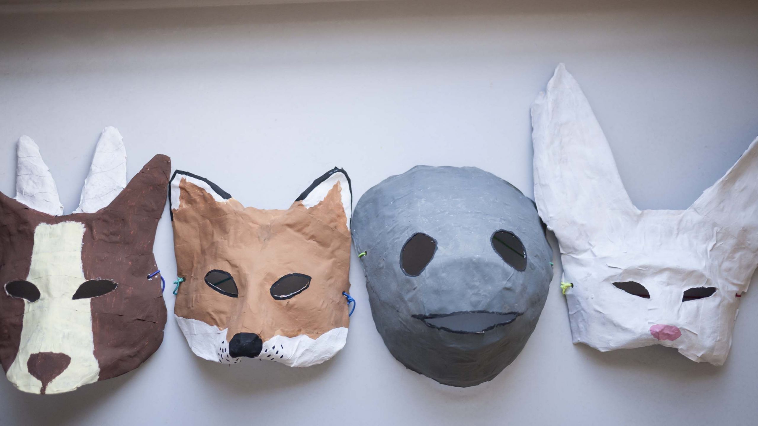 Paper Mache Masks DIY
 I have a really easy Halloween mask DIY for you paper