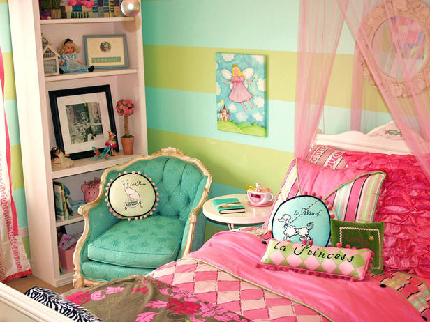 Paris Themed Bedroom For Girl
 itmom Parisian Themed Little Girls Bedrooms