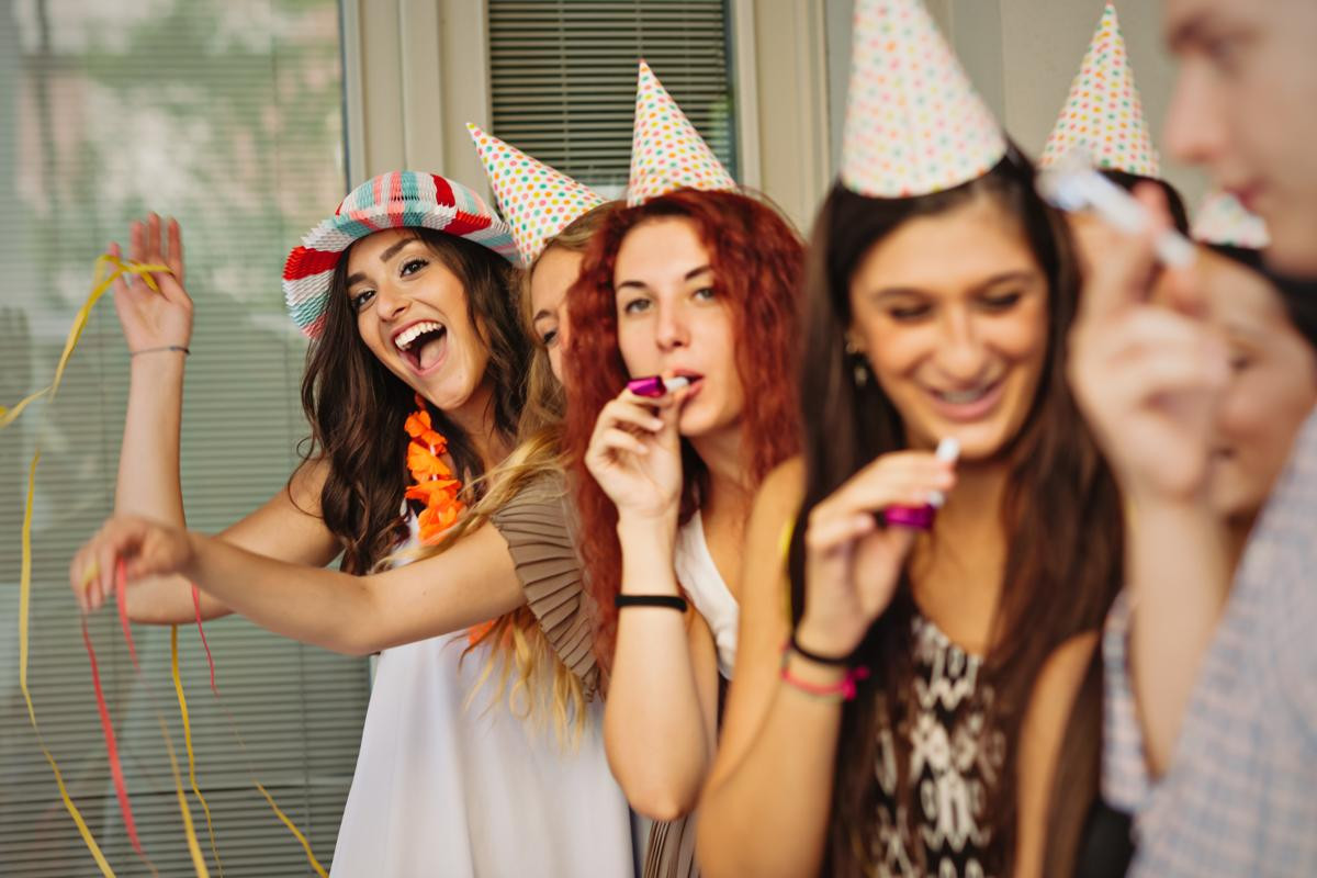 Party Ideas For Young Adults
 Outlandishly Cool Party Ideas for Your 15 year old s BIG