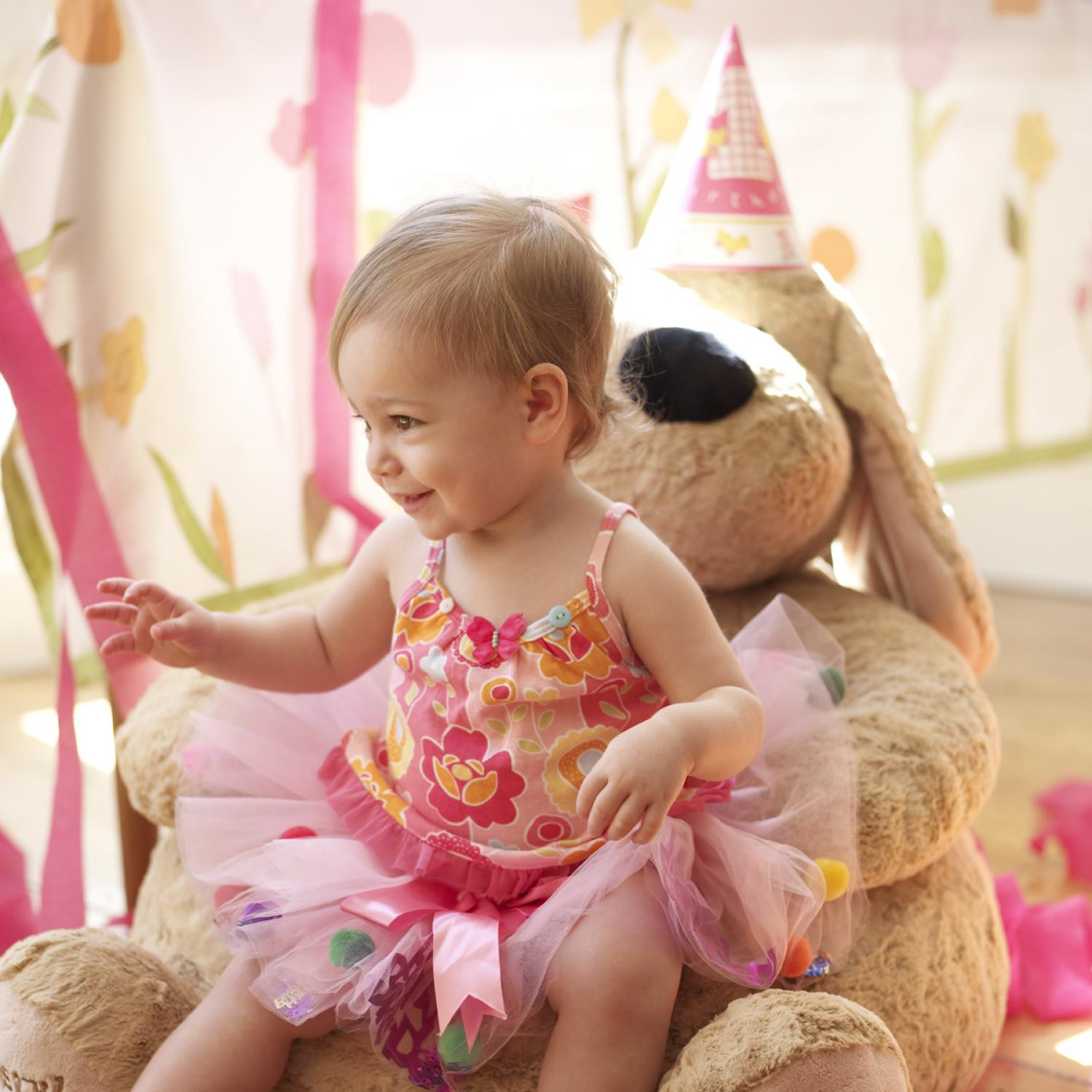 Party Theme For 1 Year Old Baby Girl
 25 Fun Baby s 1st Birthday Party Ideas