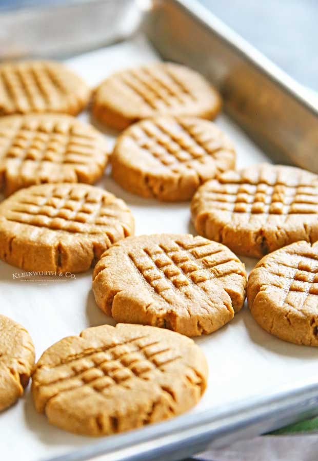 Peanut Butter Cookies Allrecipes
 3 Ingre nt Peanut Butter Cookies Kleinworth & Co