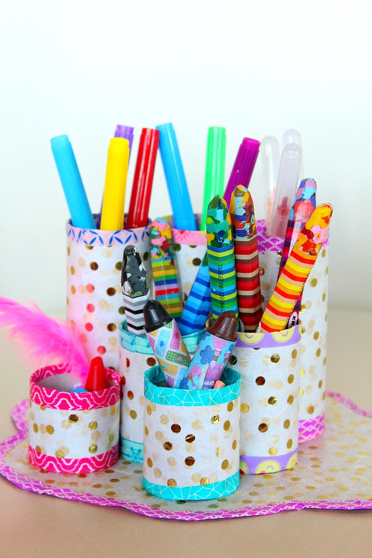 Pen Organizer DIY
 DIY Pen Organizer With Recycled Materials