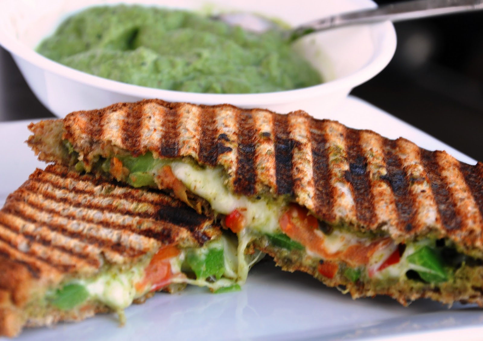 Pesto Panini Recipes
 The Montreal Panini Ve arian Bell Pepper Pesto Panini