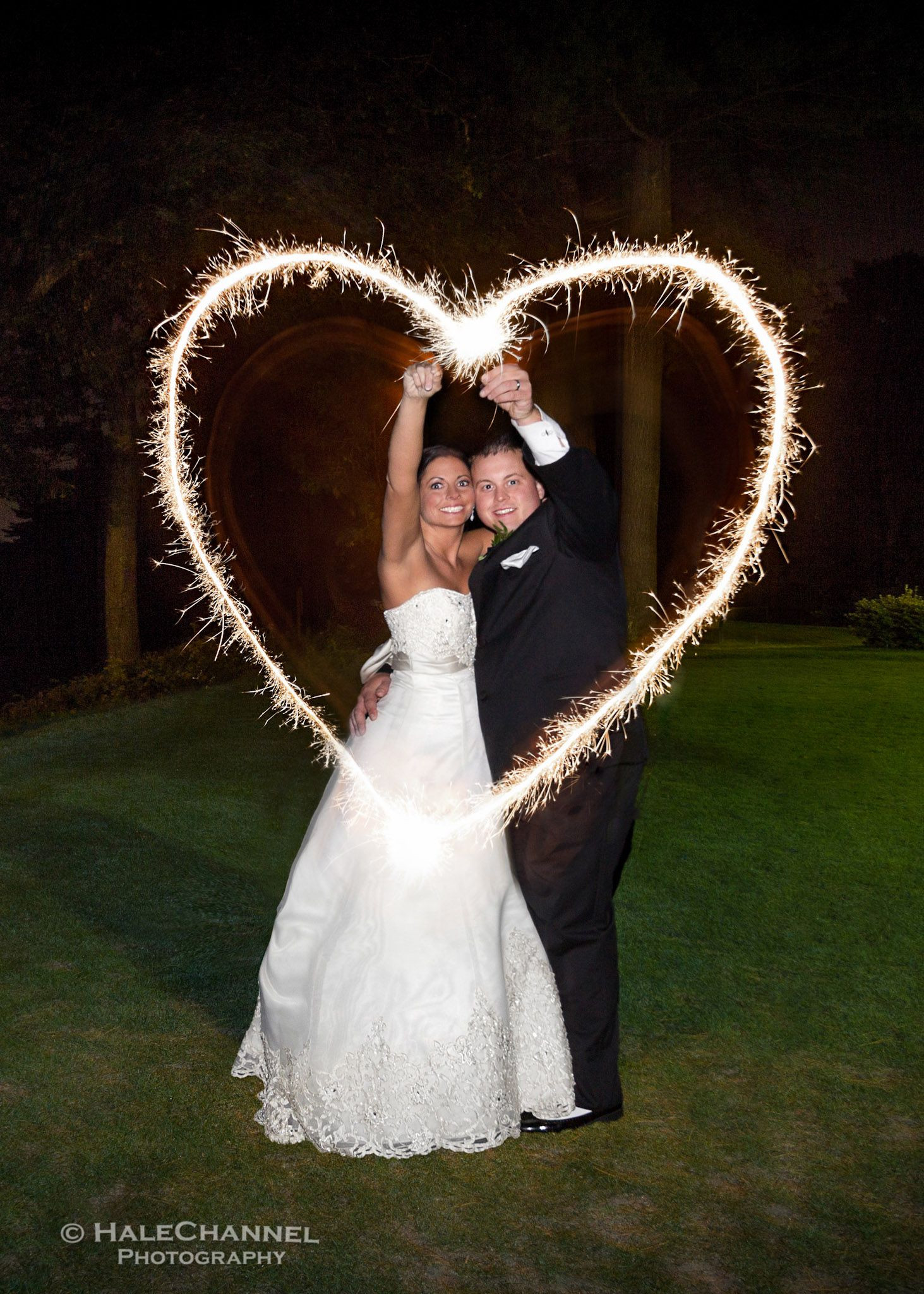 Photographing Sparklers At A Wedding
 This sparkler writing article shows you how 12 stunningly