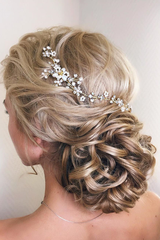 Pictures Of Wedding Hairstyles For Medium Length Hair
 25 CAPTIVATING WEDDING HAIRSTYLES FOR MEDIUM LENGTH HAIR