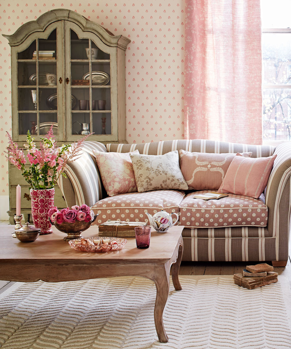 Pink Living Room Ideas
 Pink living room ideas – Pink living rooms – Pink