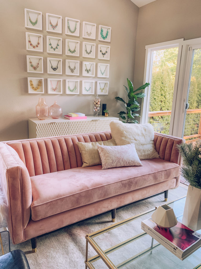 Pink Living Room Ideas
 Chic and Modern Blush Pink Living Room