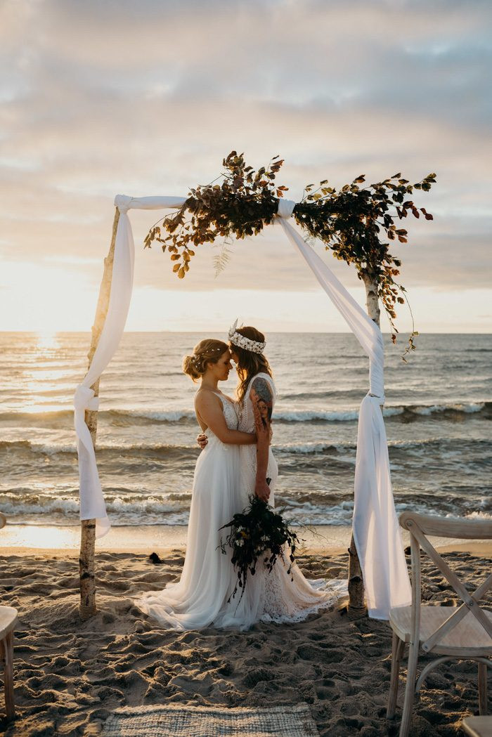 Planning A Beach Wedding
 Planning a Beach Wedding You ll Want to Copy Every Detail