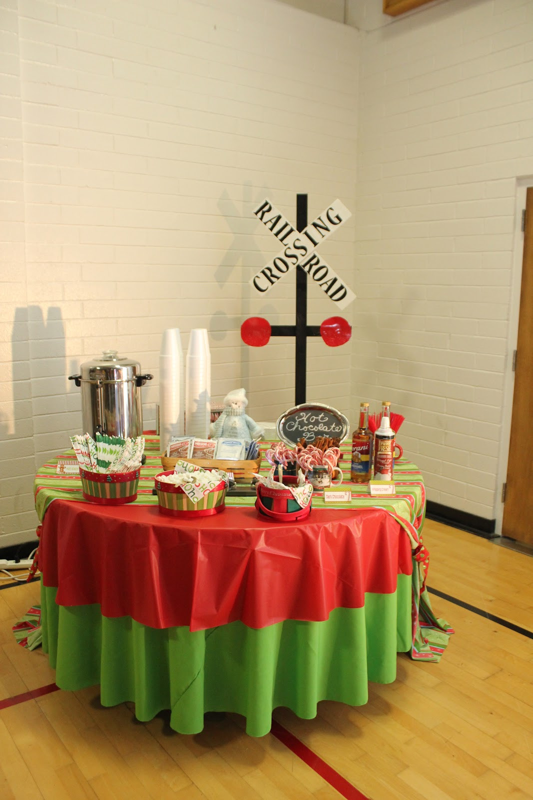 Polar Express Christmas Party Ideas
 1000 images about School Party on Pinterest