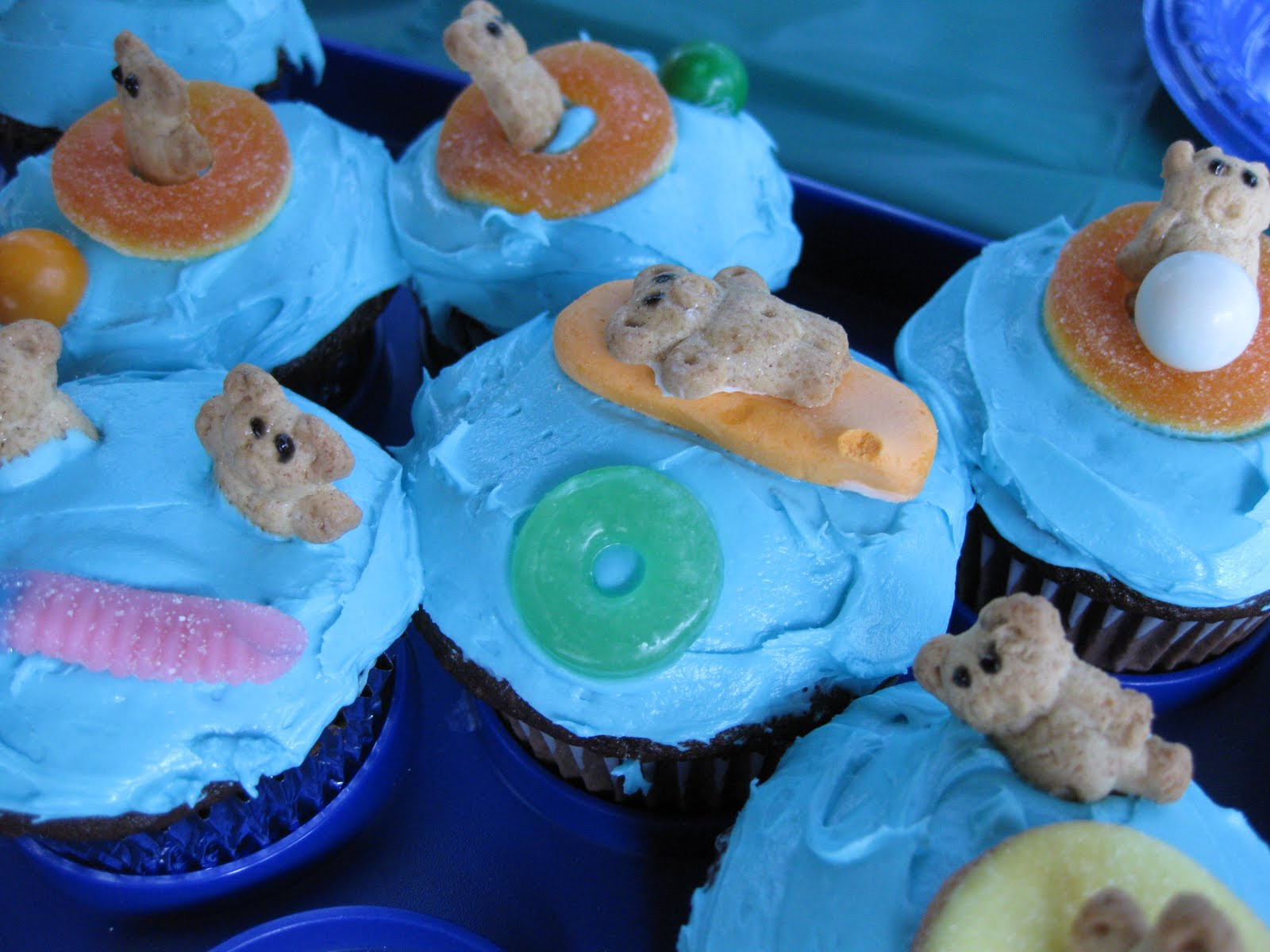 Pool Party Cupcakes Ideas
 perfectly perfect pool party cupcakes teach mama