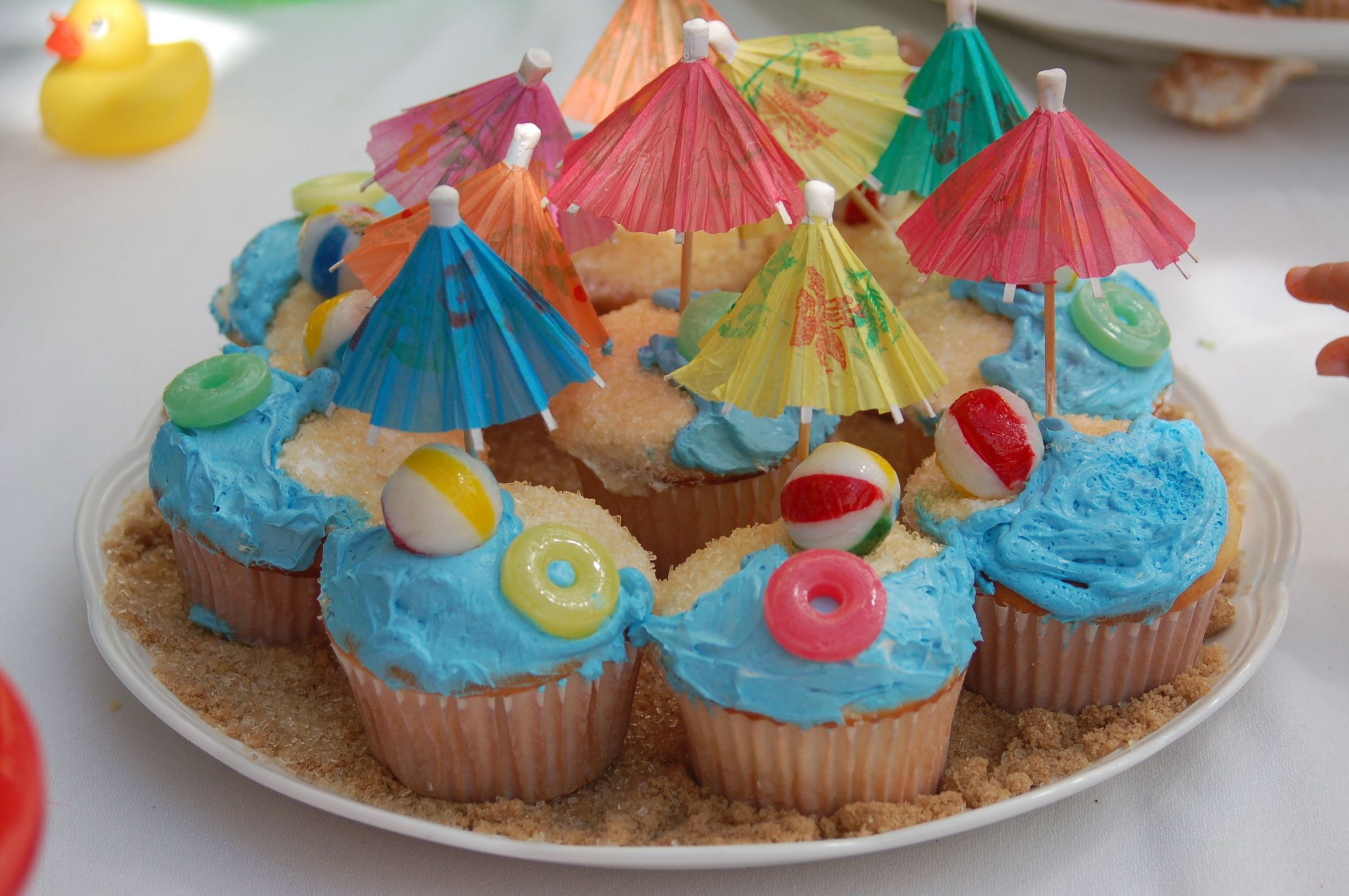 Pool Party Cupcakes Ideas
 Pool Party Cupcakes Pool Party