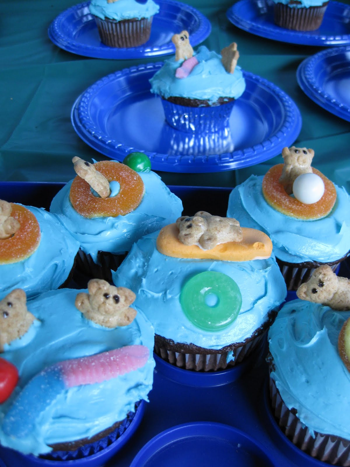 Pool Party Cupcakes Ideas
 perfectly perfect pool party cupcakes teach mama