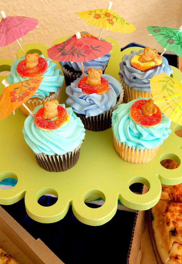 Pool Party Cupcakes Ideas
 5 Minute Pool Party Cupcakes and the Last Minute Pool