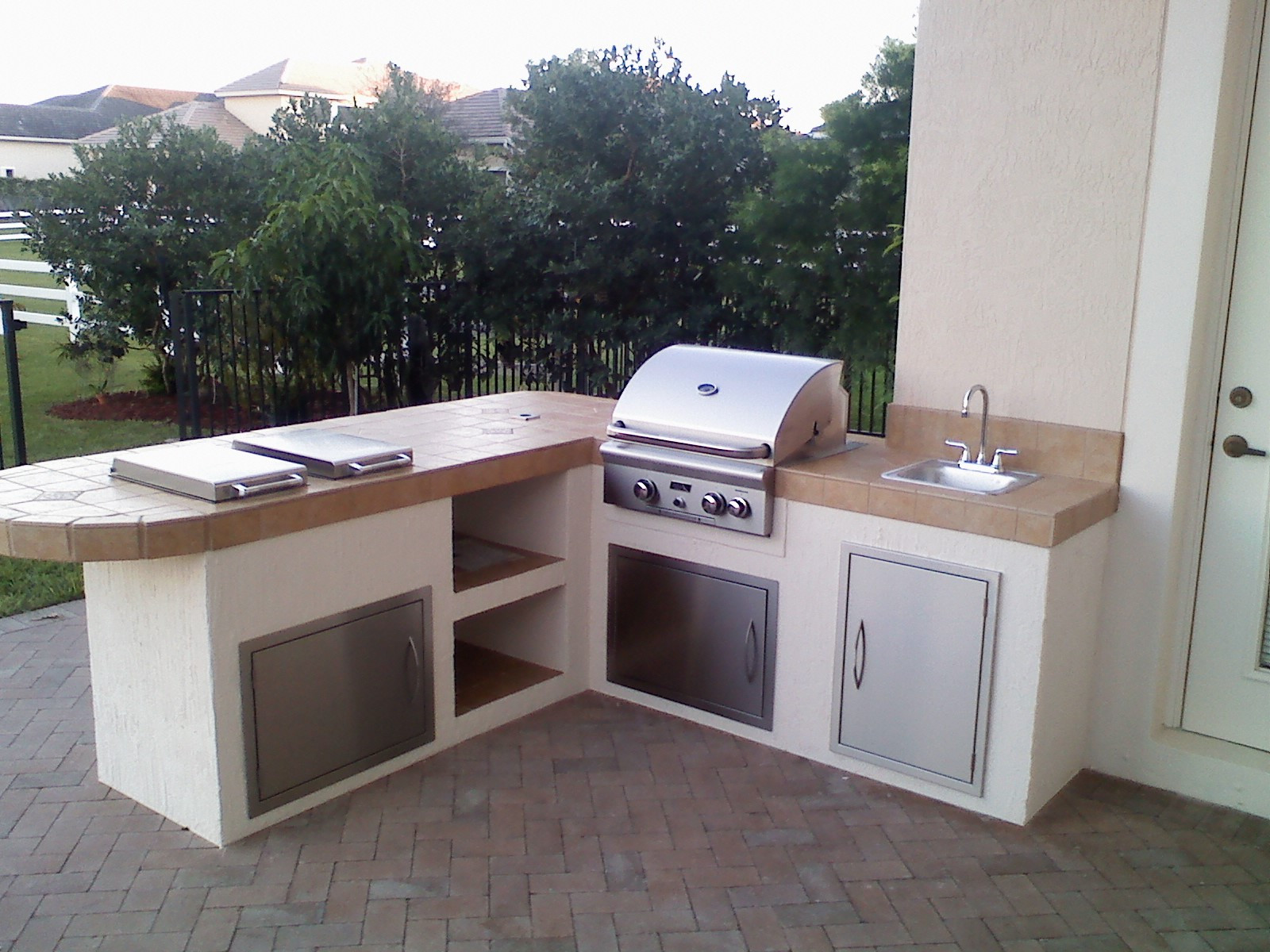 Prefabricated Outdoor Kitchen
 35 Ideas about Prefab Outdoor Kitchen Kits TheyDesign