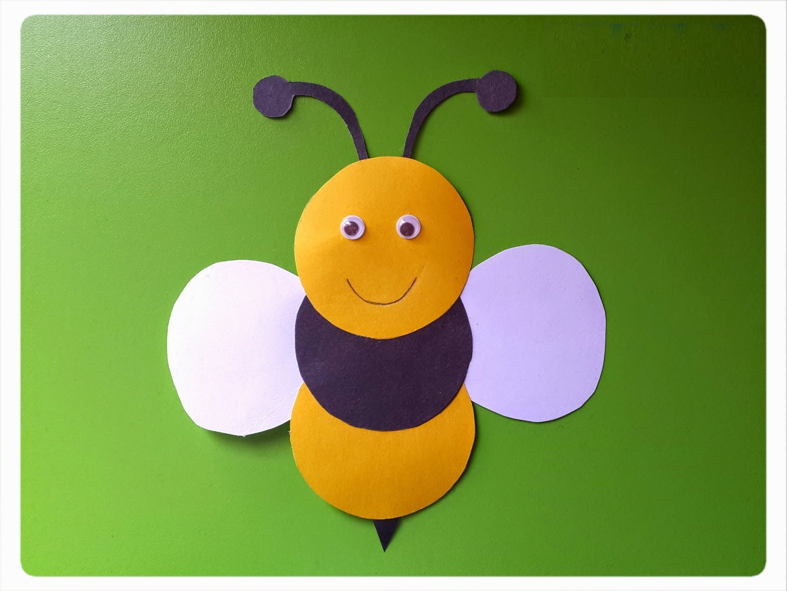 Preschool Arts And Craft Ideas
 Bee Craft Idea – Preschoolplanet