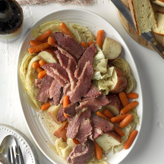 Pressure Cooker Corned Beef And Cabbage Recipe
 Pressure Cooker Easy Corned Beef and Cabbage Recipe