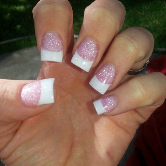 Pretty French Tip Nails
 Pretty sparkle french tip nails