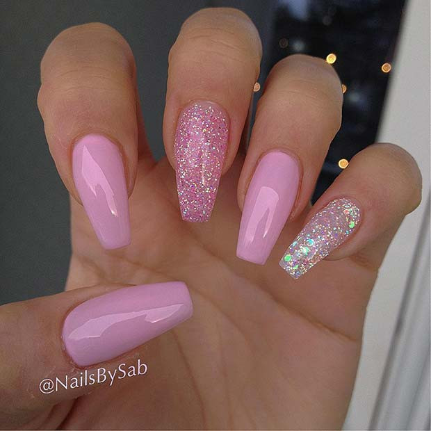 Pretty Glitter Nails
 21 Ridiculously Pretty Ways to Wear Pink Nails