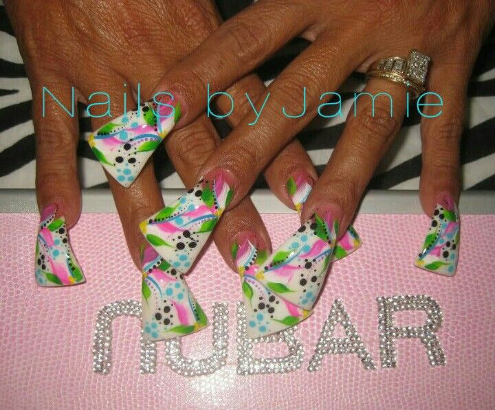 Pretty Nails Fresno Ca
 Floral Pink & White Duckfeet Nails by Jamie at Nailville