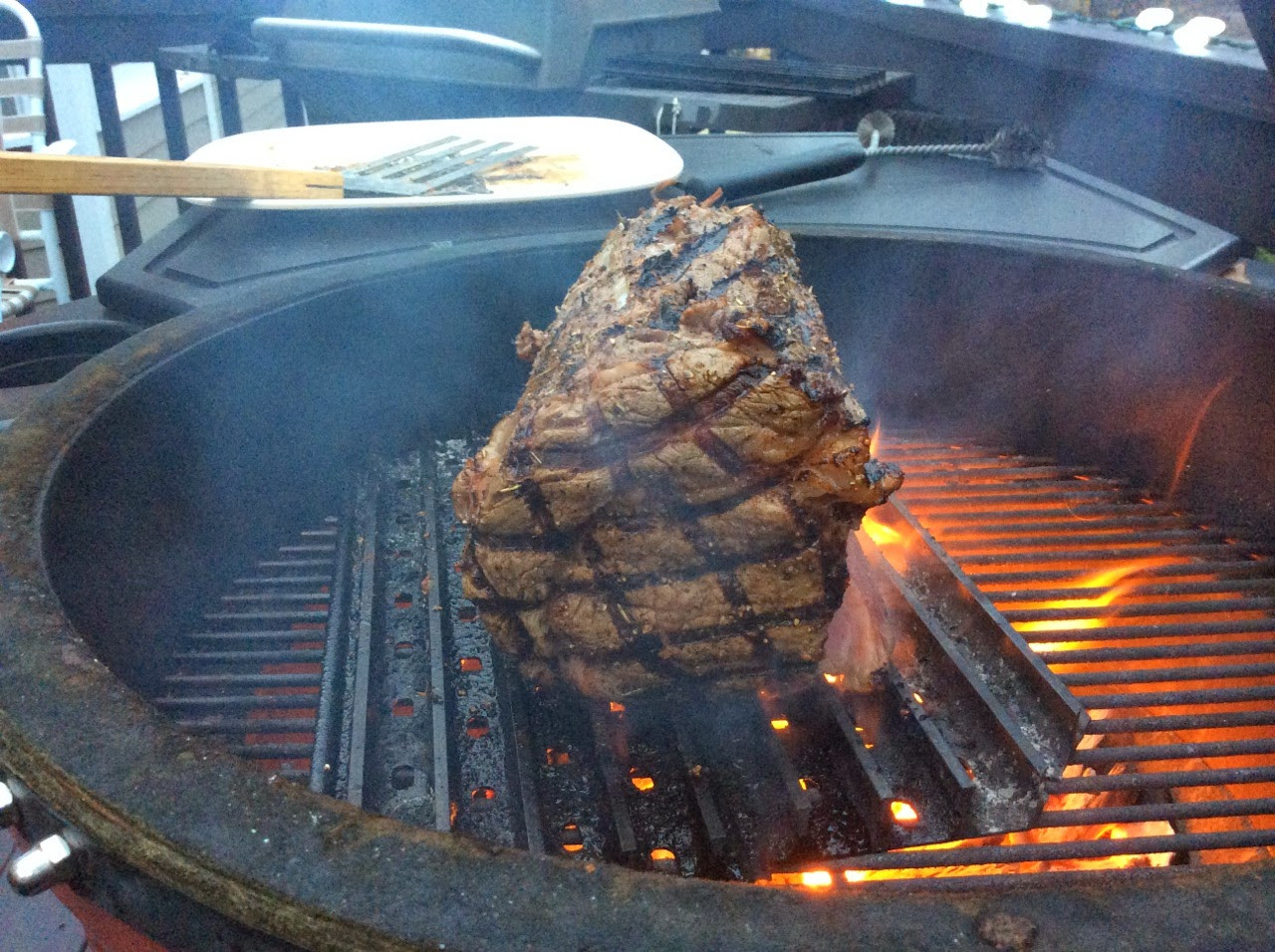 Prime Rib On Gas Grill
 Three Ways to Grill Prime Rib for the Holidays GrillGrate