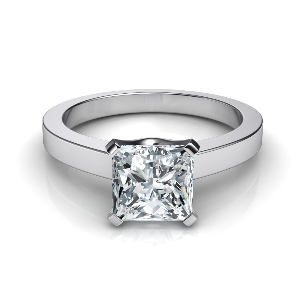 Princess Cut Engagement Ring
 Novo Princess Cut Solitaire Diamond Engagement Ring