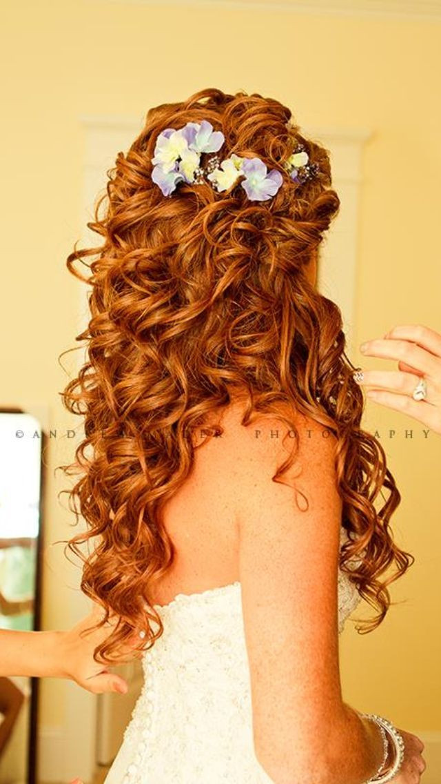 Prom Hairstyle For Long Curly Hair
 Super cute curly hair do