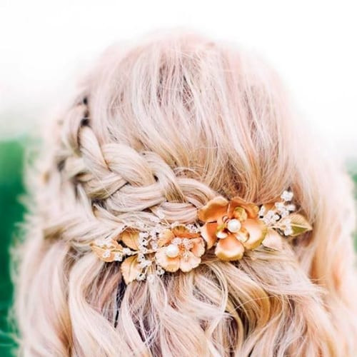 Prom Hairstyles With Flowers
 50 Ultra Pretty Prom Hairstyles for Short Hair
