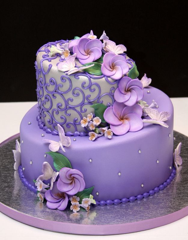 Purple roses birthday cake Rosé birthday cake, White birthday cakes ...