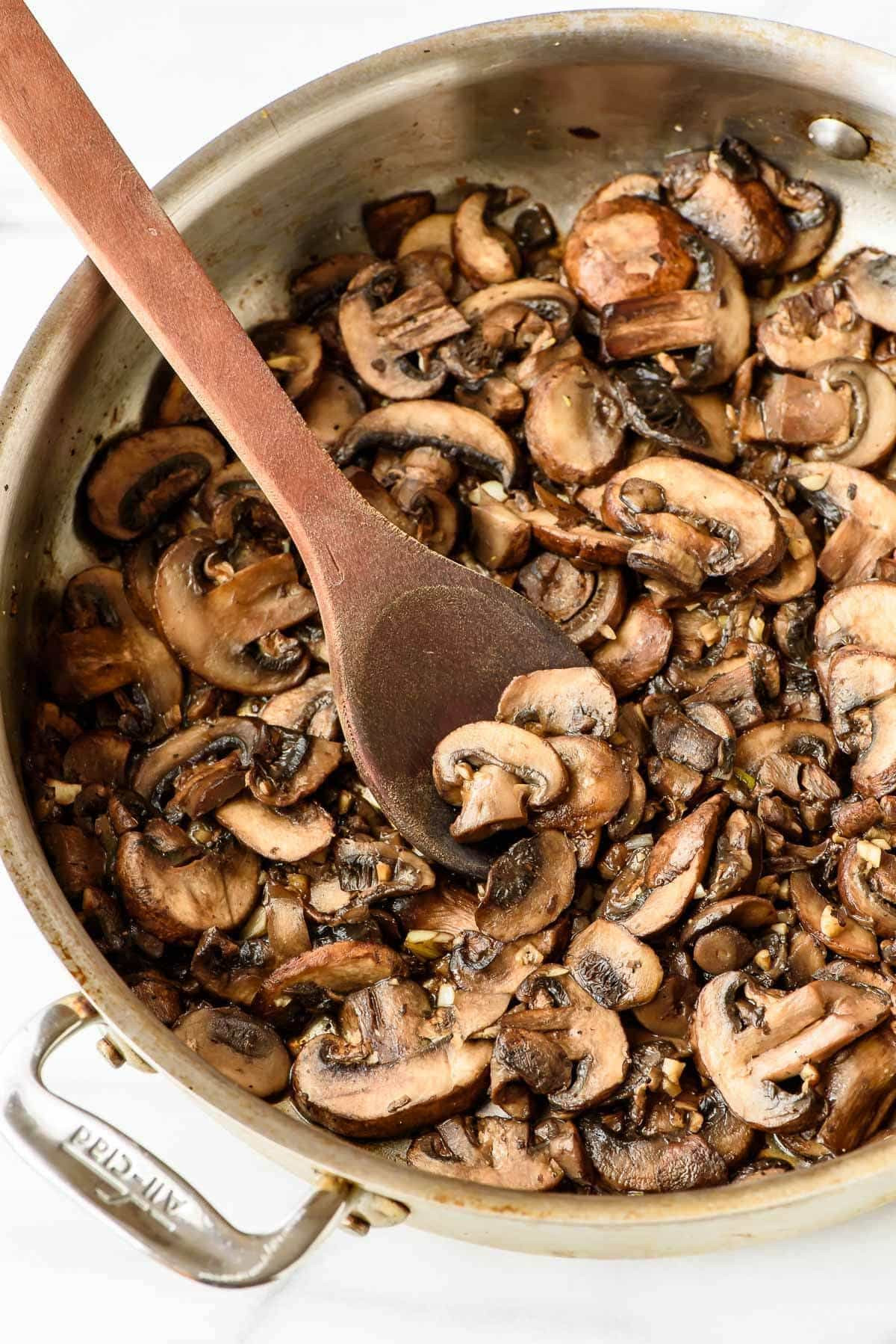 Quinoa And Mushroom Recipe
 Skillet Mushroom Chicken and Quinoa 30 Minutes