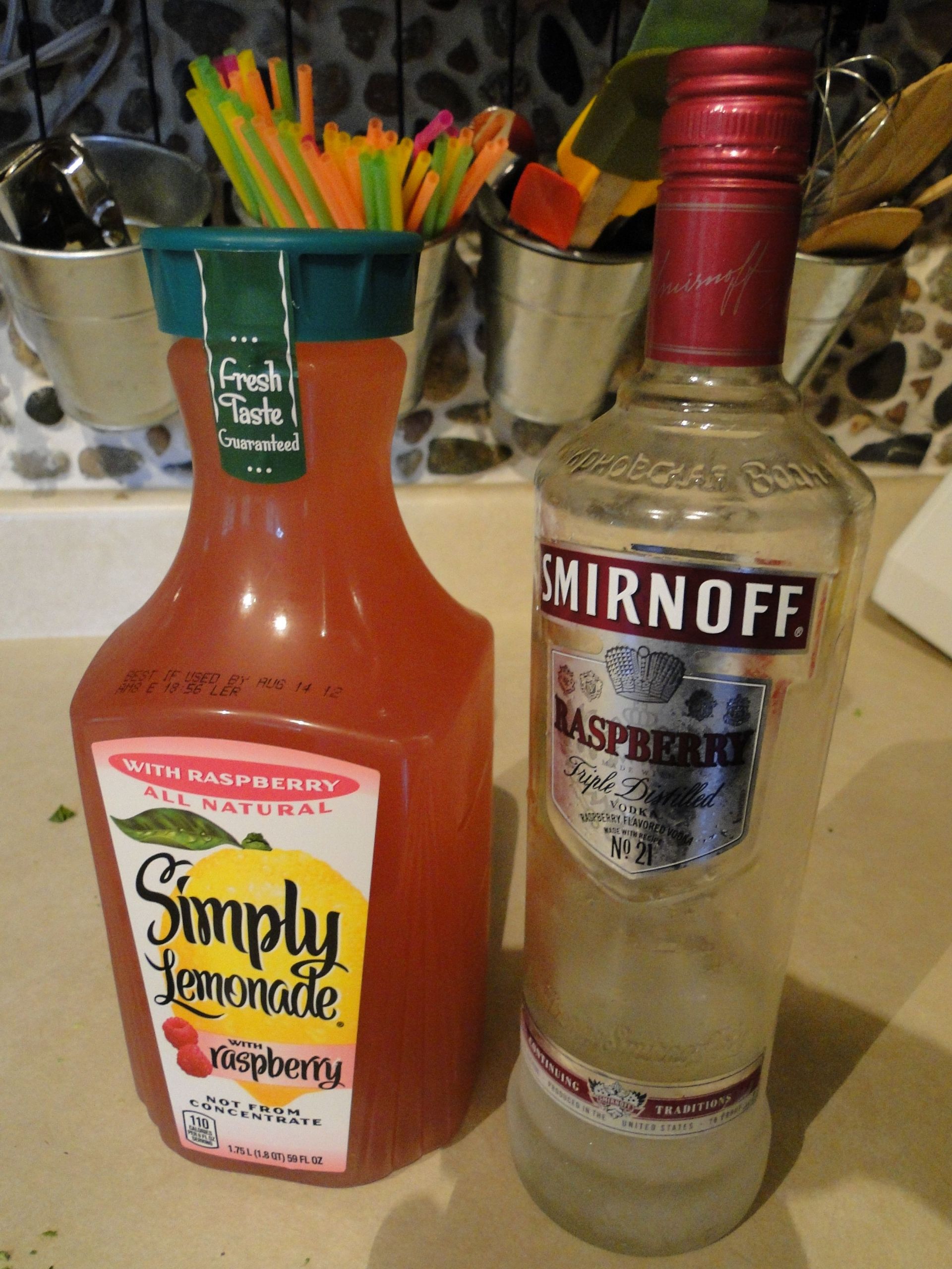 Raspberry Vodka Drinks
 Simply Lemonade w Raspberry Raspberry Smirnoff vodka