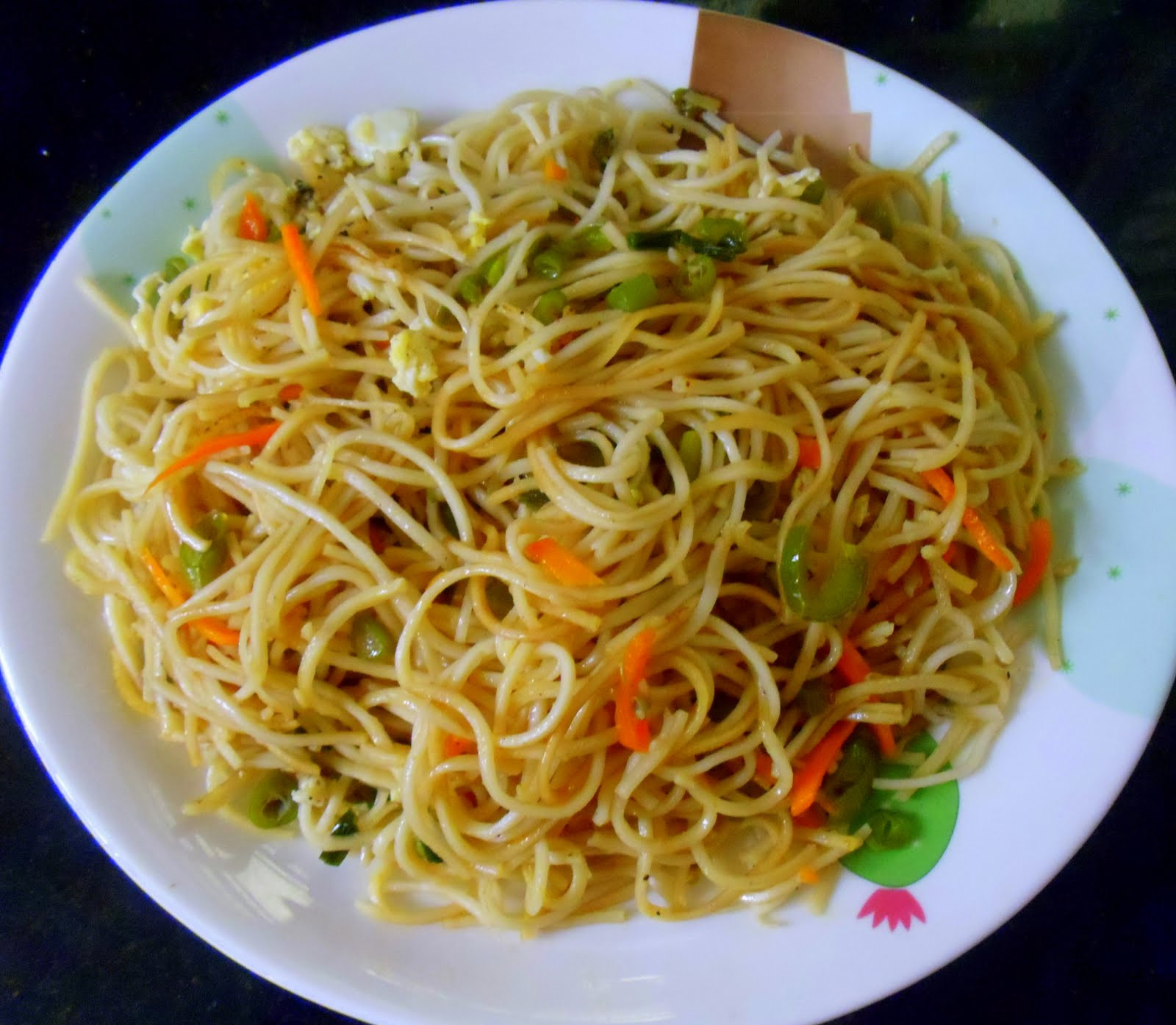 Recipes With Egg Noodles And Chicken
 Weekend Lunch Sorted How To Cook Egg Chicken Noodles