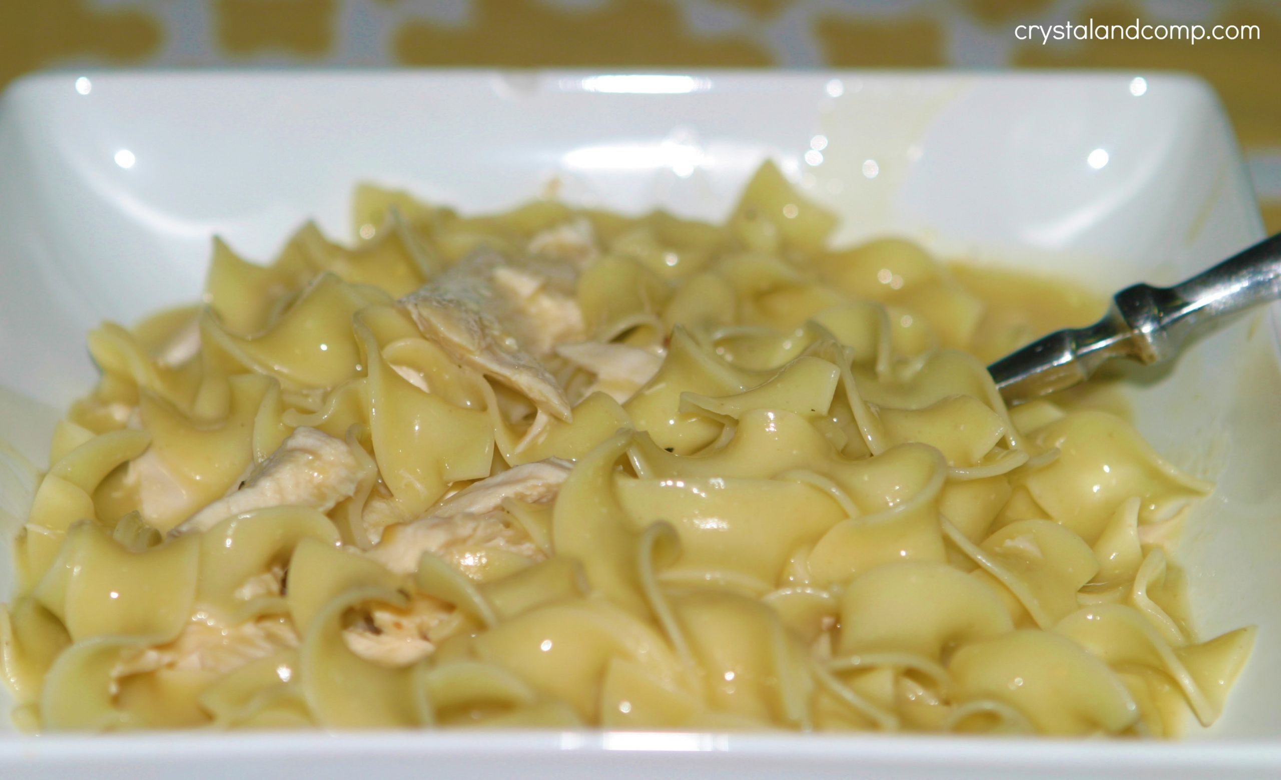 Recipes With Egg Noodles And Chicken
 Crockpot Chicken and Noodles fort Food at it s Best