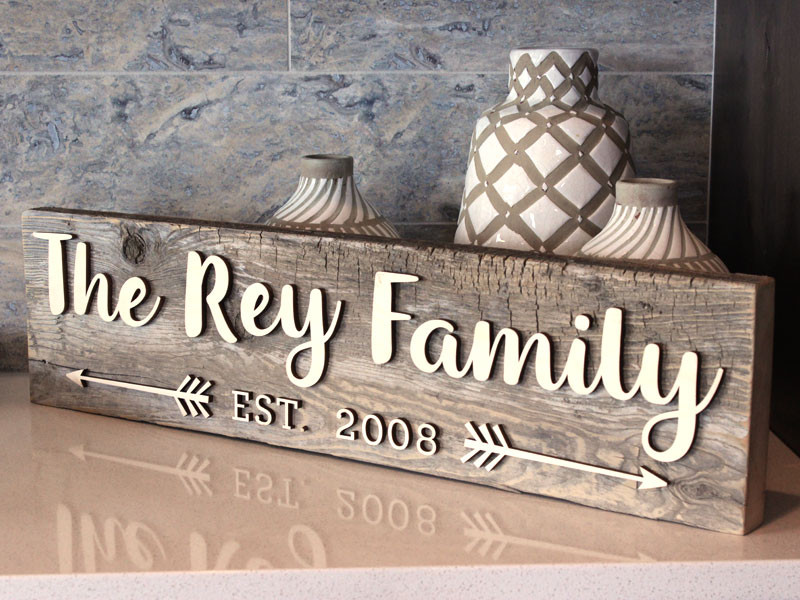 Reclaimed Wood Signs DIY
 Reclaimed Wood Family Sign DIY