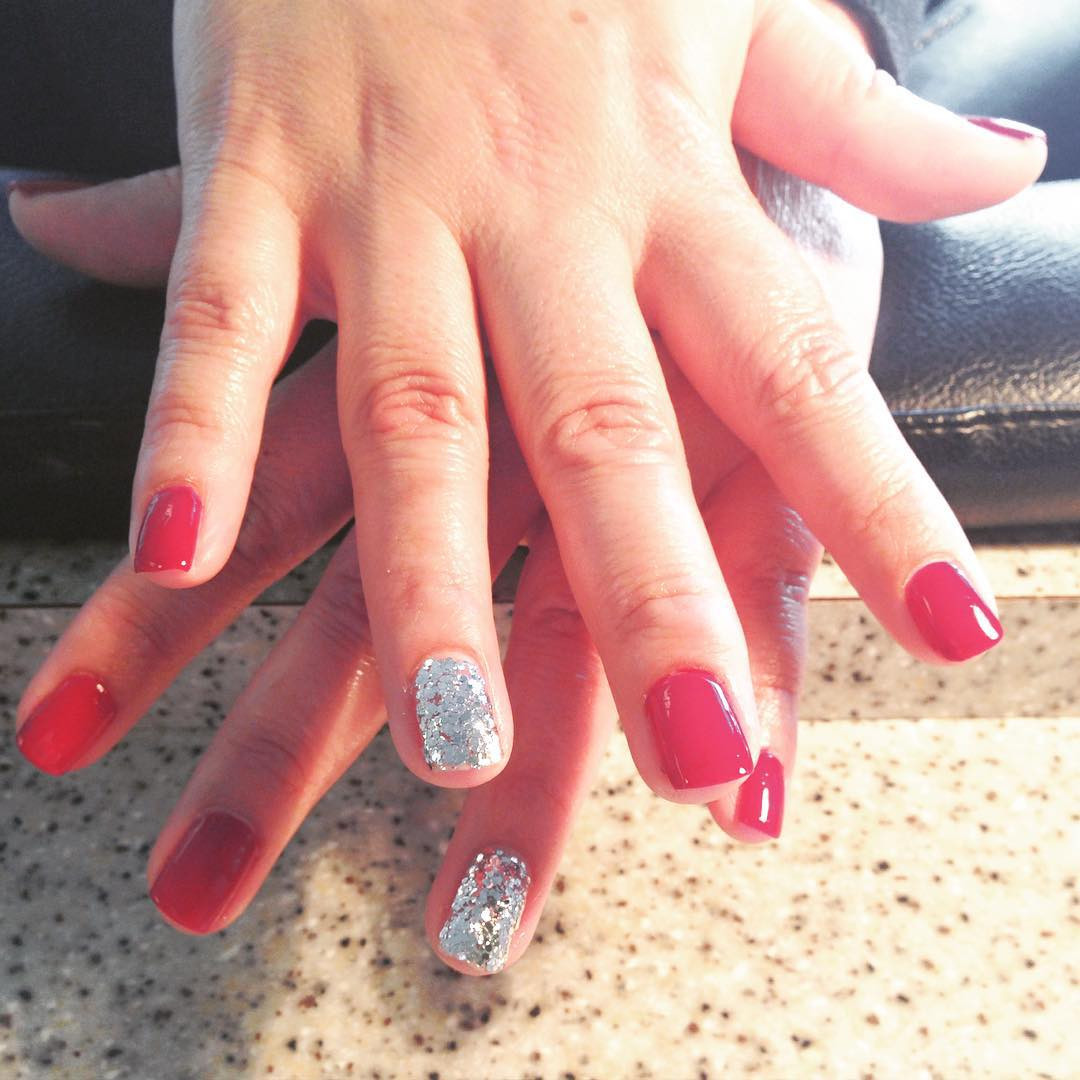 Red And Silver Glitter Nails
 Pretty Red Nail Designs