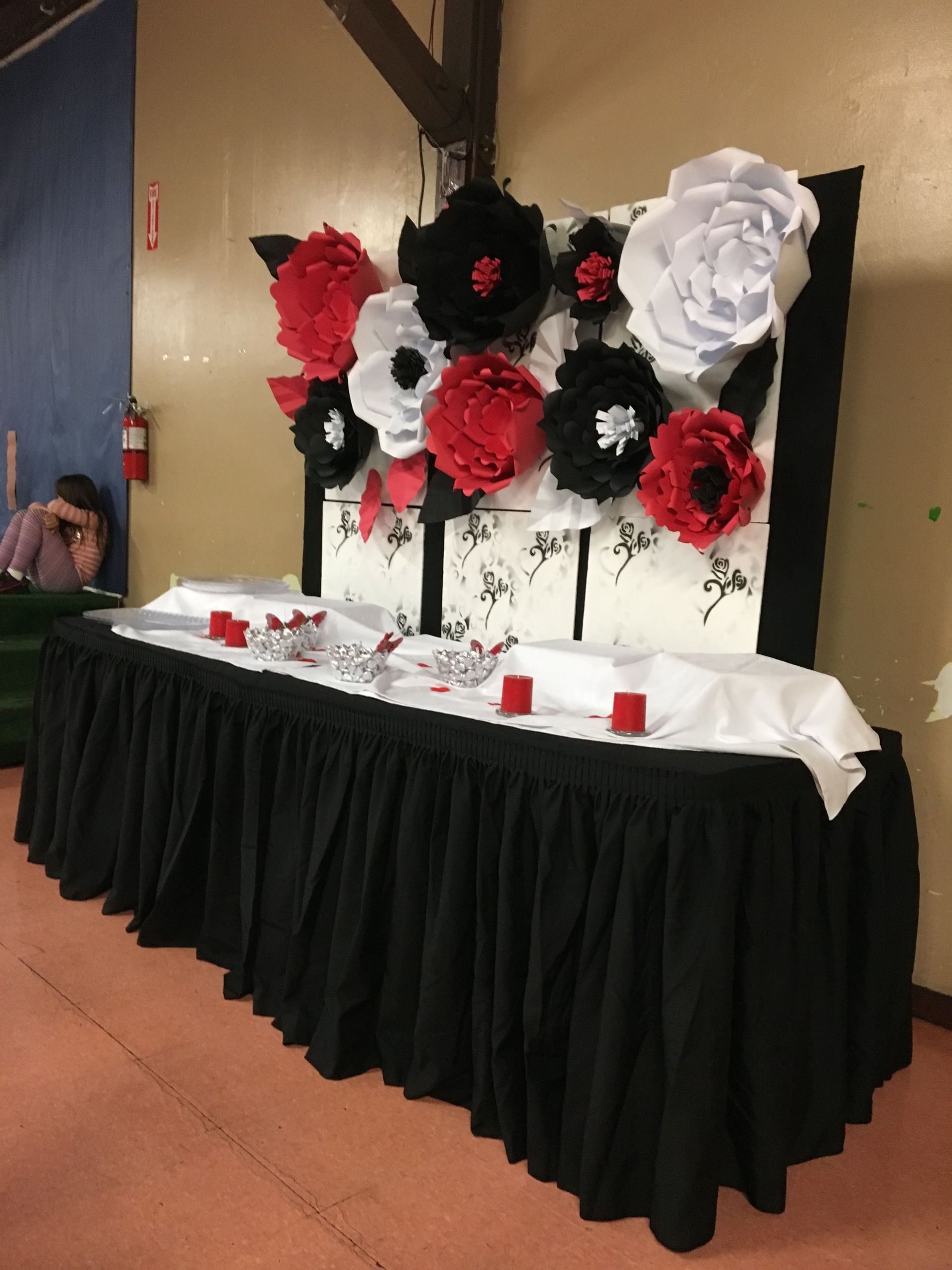 Red And White Graduation Party Ideas
 Paper Flower Backdrop Red White and black Flowers party