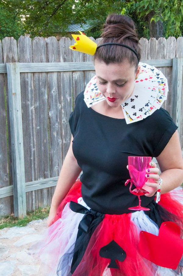 Red Queen Costume DIY
 25 Queen of Hearts Costume Ideas and DIY Tutorials Hative