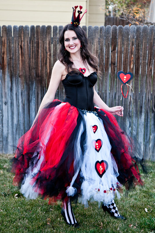 Red Queen Costume DIY
 DIY Queen of Hearts and Mad Hatter Alice and Wonderland