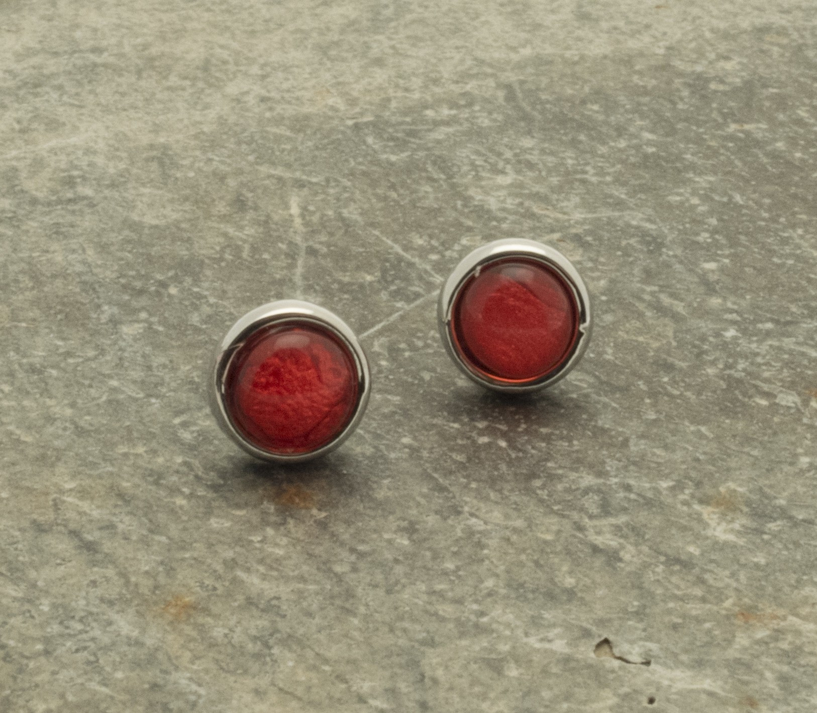 Red Stud Earrings
 Red Stud Earrings – Glitterarti