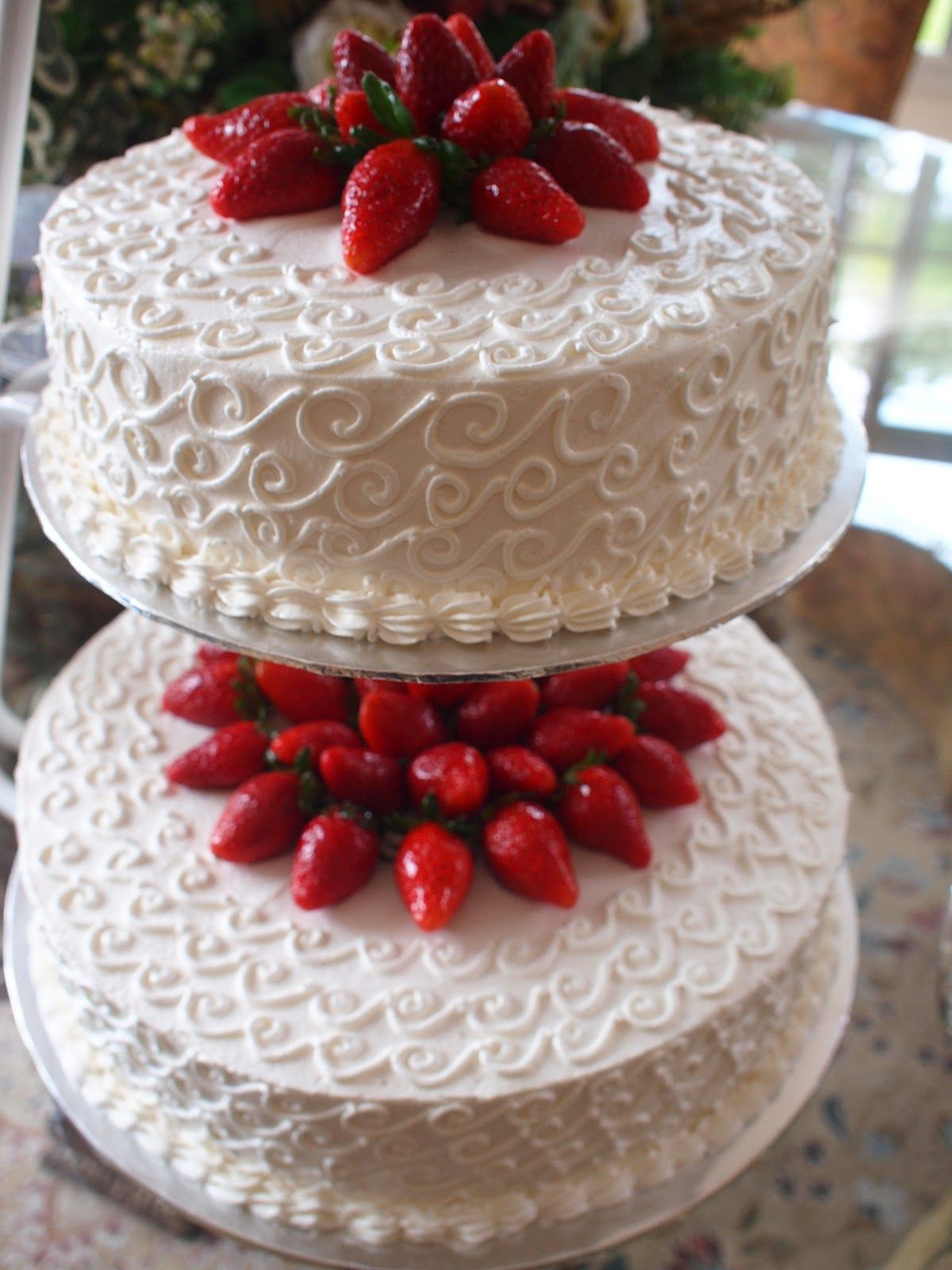 Red Velvet Wedding Cake Recipe
 ReD VeLVeT WeDDiNG CaKeS N CuPCaKES