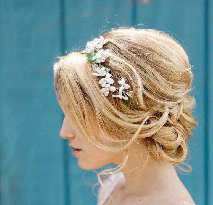 Renaissance Wedding Hairstyles
 30 best Me val Hairstyles images on Pinterest