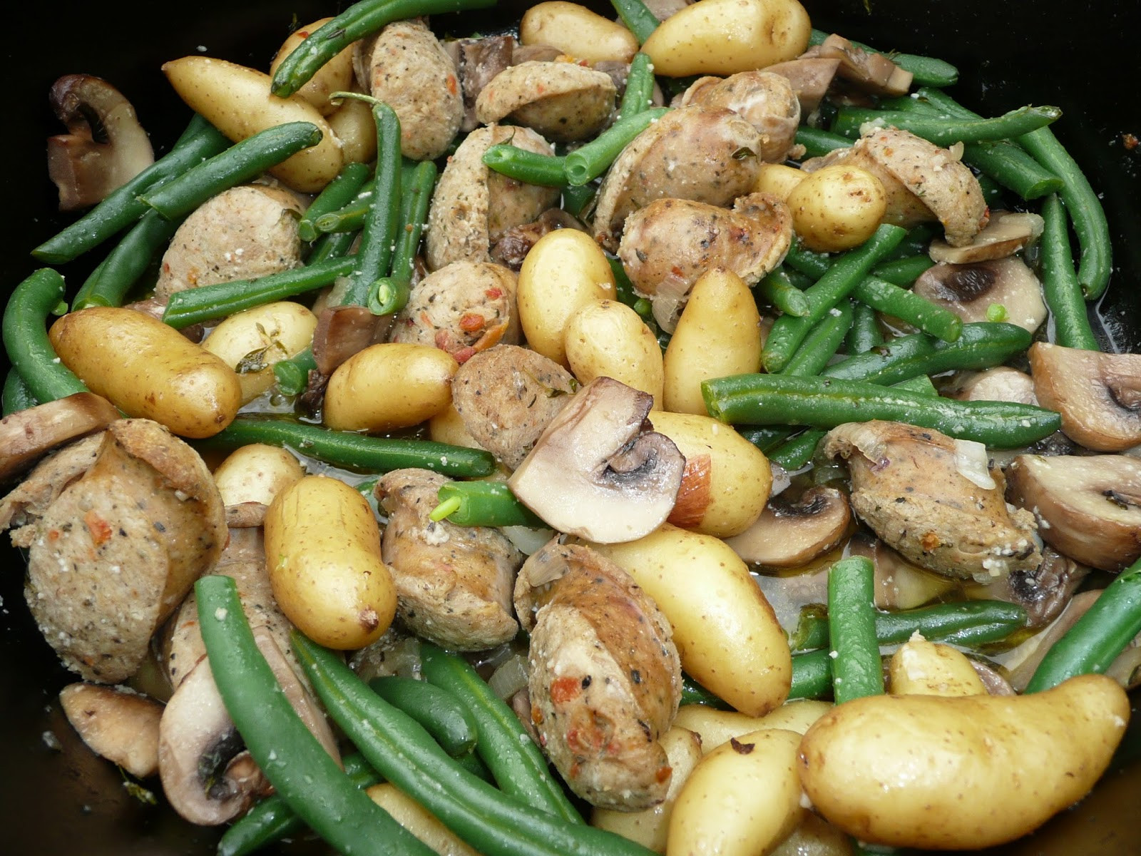 Roasted Baby Dutch Potatoes
 Everyday Dutch Oven Roasted Baby Potatoes with Mushrooms