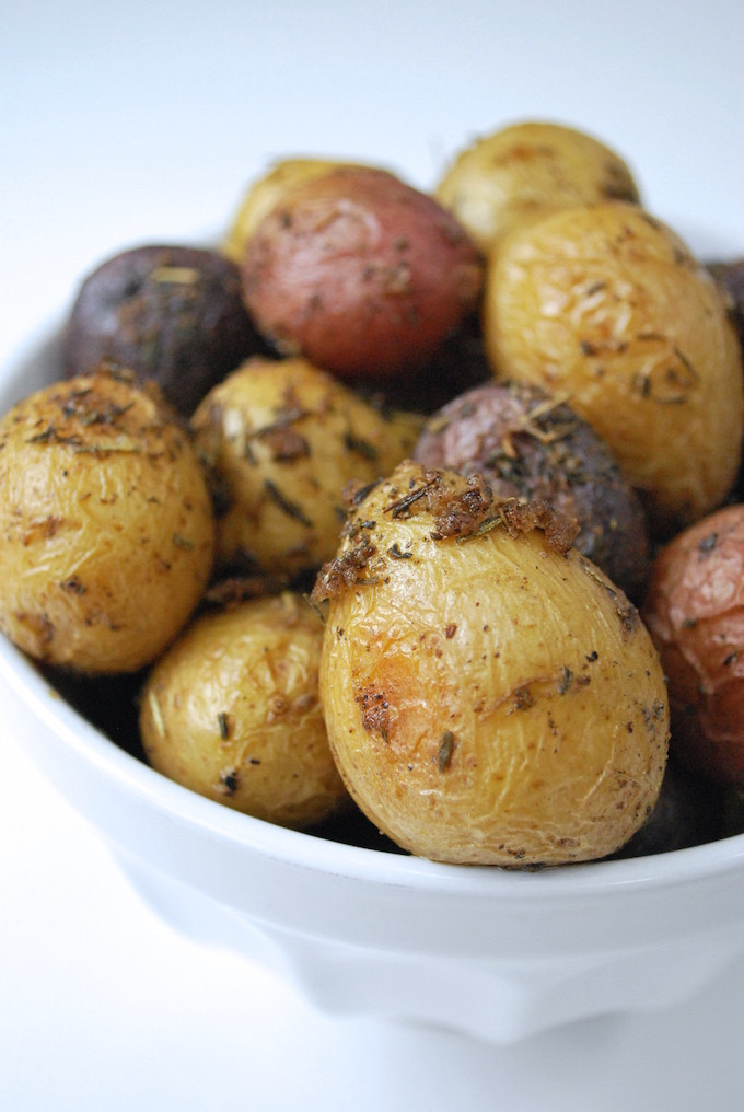 Roasted Baby Potatoes With Rosemary
 Roasted Baby Potatoes with Rosemary and Thymev1 The