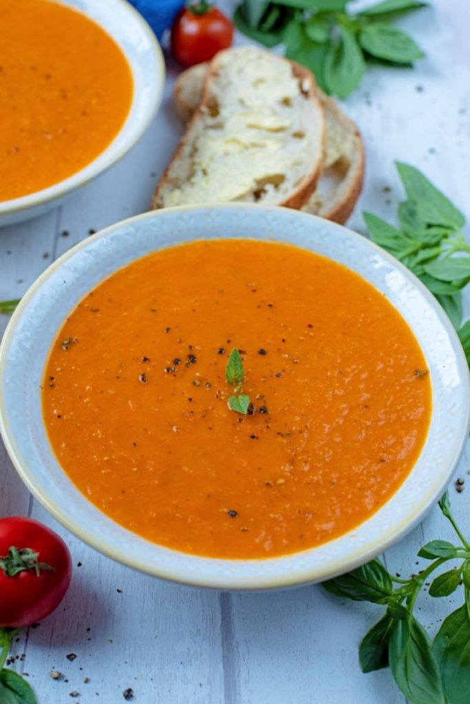 Roasted Red Pepper And Tomato Soup
 Roasted Red Pepper and Tomato Soup Hungry Healthy Happy
