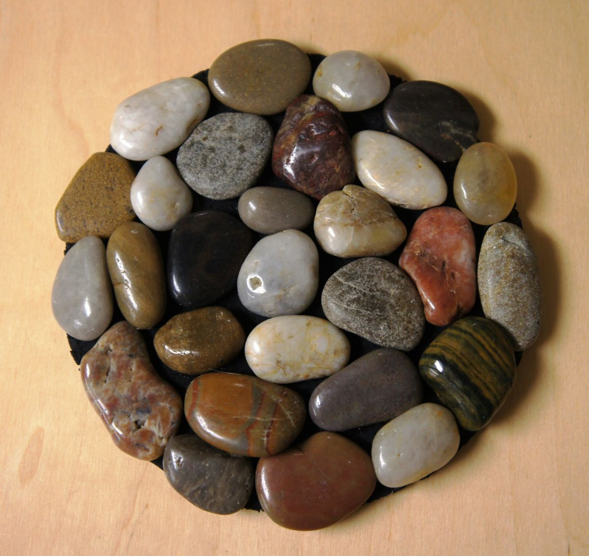 Rock Crafts For Adults
 River rock trivet This was a fun and easy craft for adults
