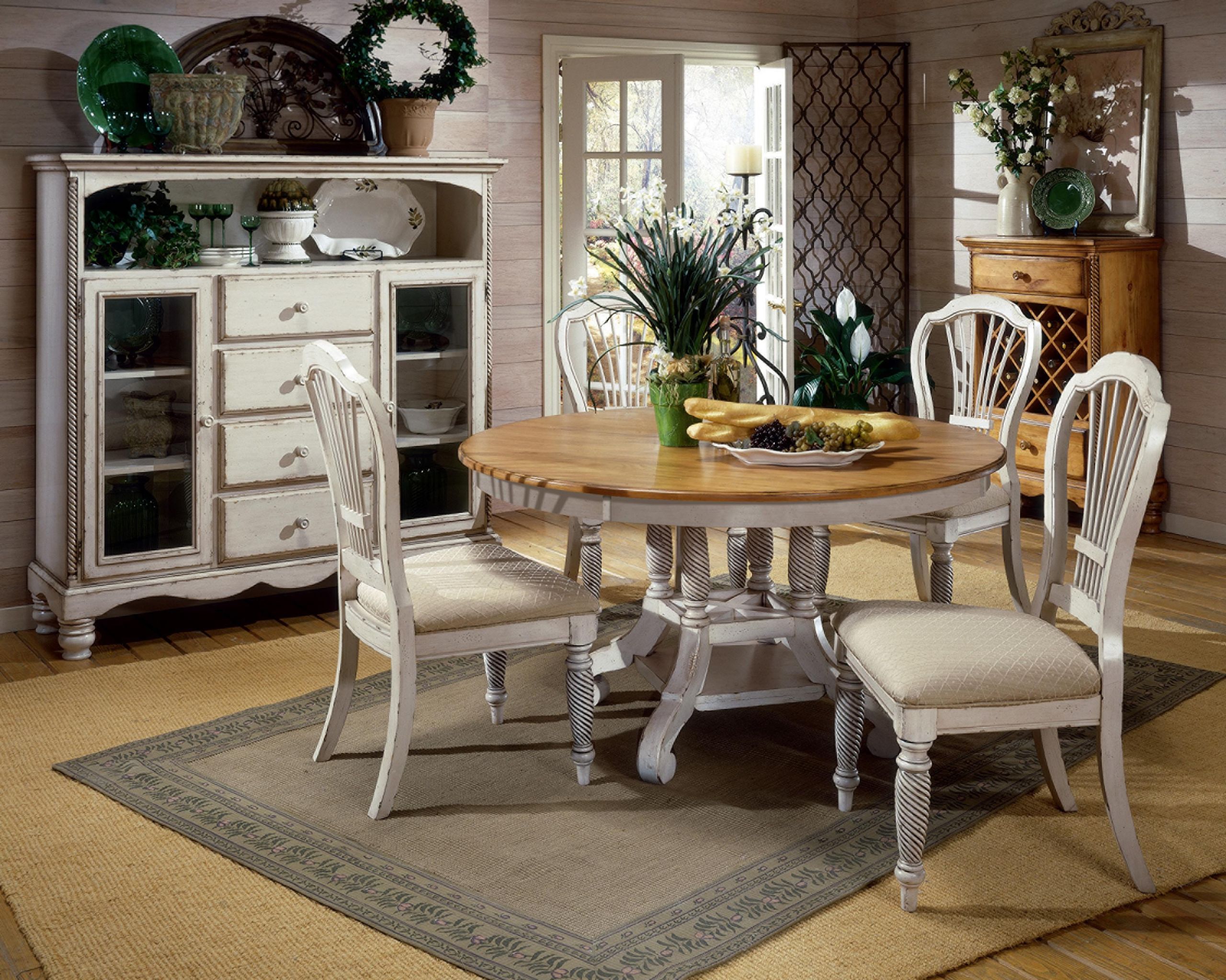 Round White Kitchen Table Set
 Beautiful White Round Kitchen Table and Chairs – HomesFeed