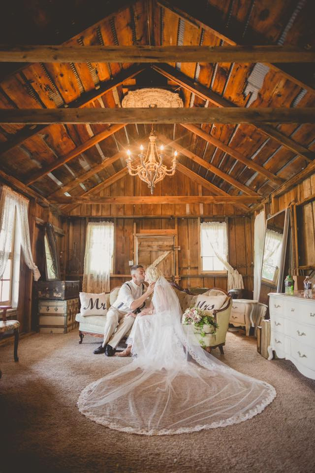 Rustic Wedding Venues In Michigan
 Barn Wedding Venues in Michigan