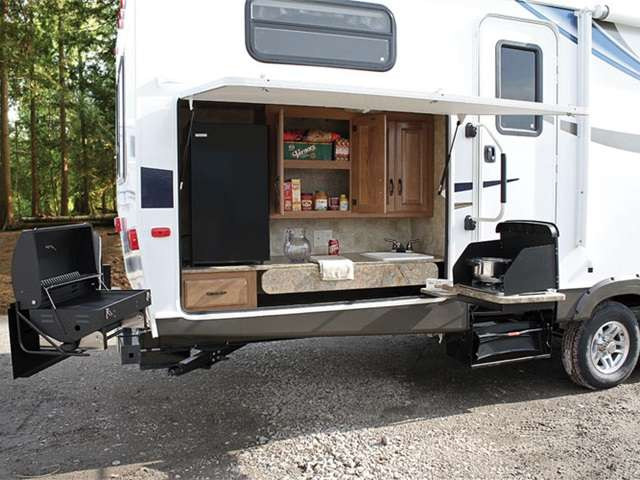 Rv Outdoor Kitchen
 10 Amazing RVs Outdoor Entertaining & Kitchens