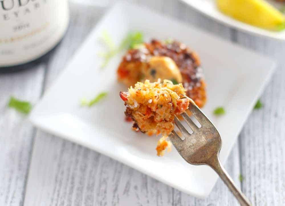 Salmon And Crab Cakes
 Easy Smoked Salmon and Dungeness Crab Cake Recipe