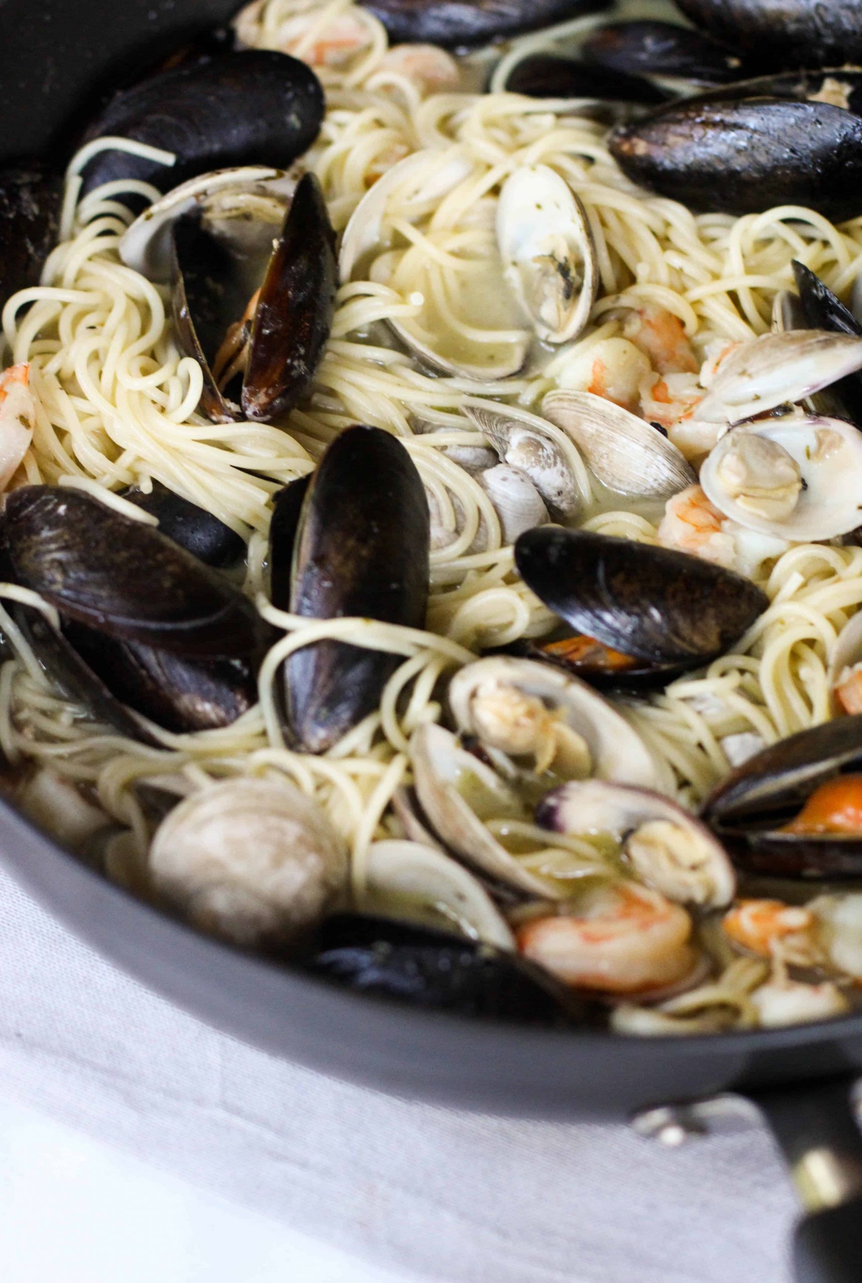 Sauces For Seafood
 Easy Seafood Pasta with White Wine Butter Sauce